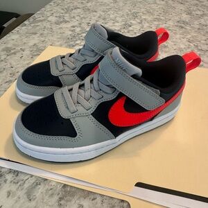 Kids Nike shoes-brand new size 11